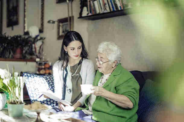 Gemeenten moeten pgb-tarief voor informele hulp aanpassen aan de cao VVT